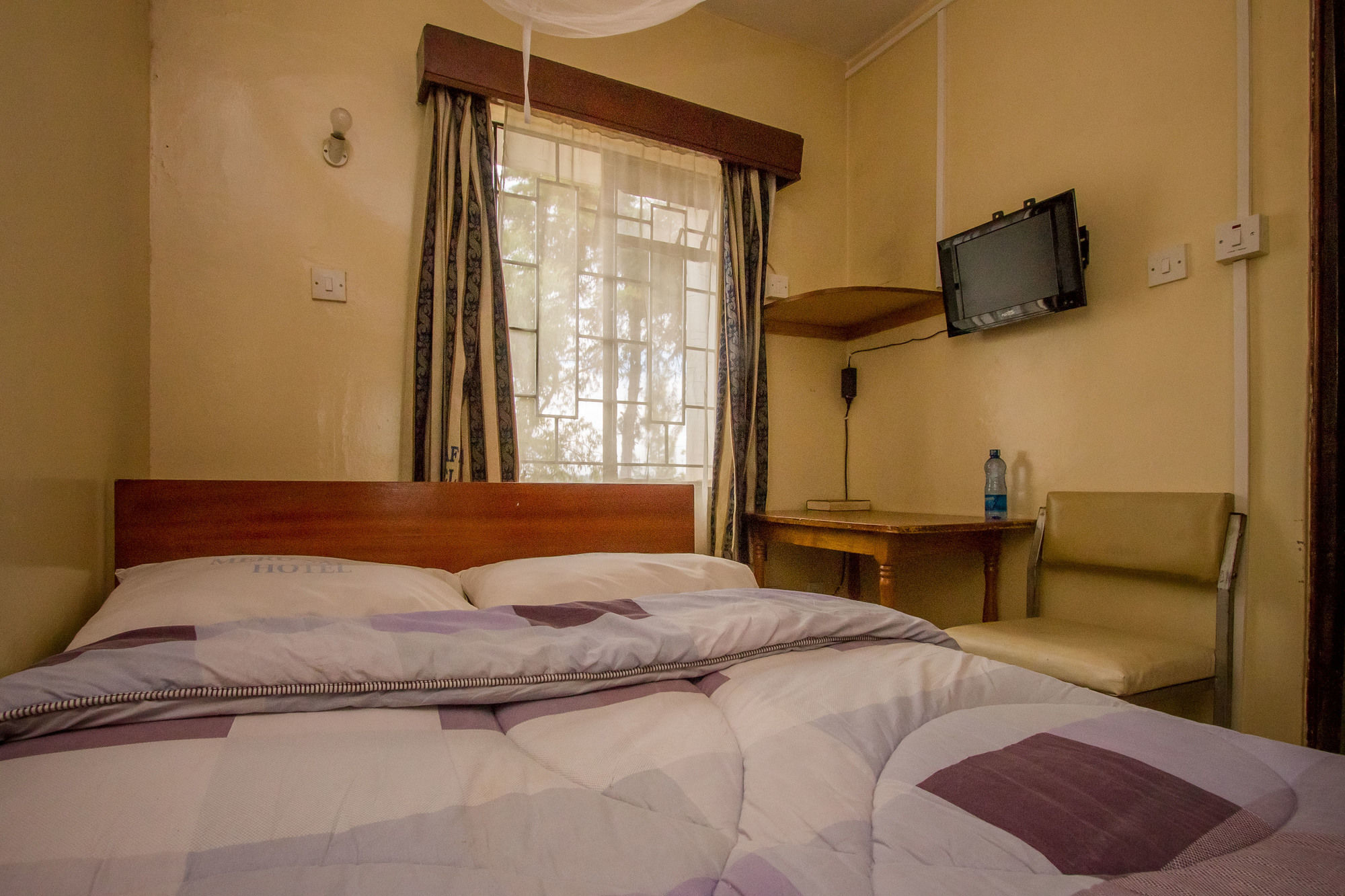 Meru Safari Hotel ภายนอก รูปภาพ